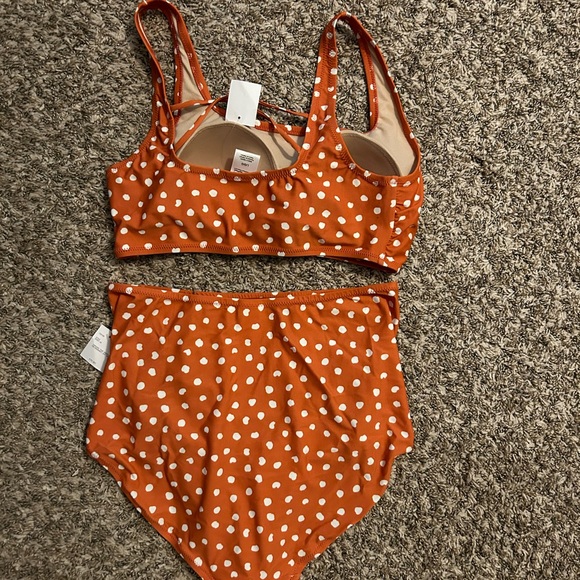 Brand new maternity swimsuit (with tags). - Picture 6 of 7